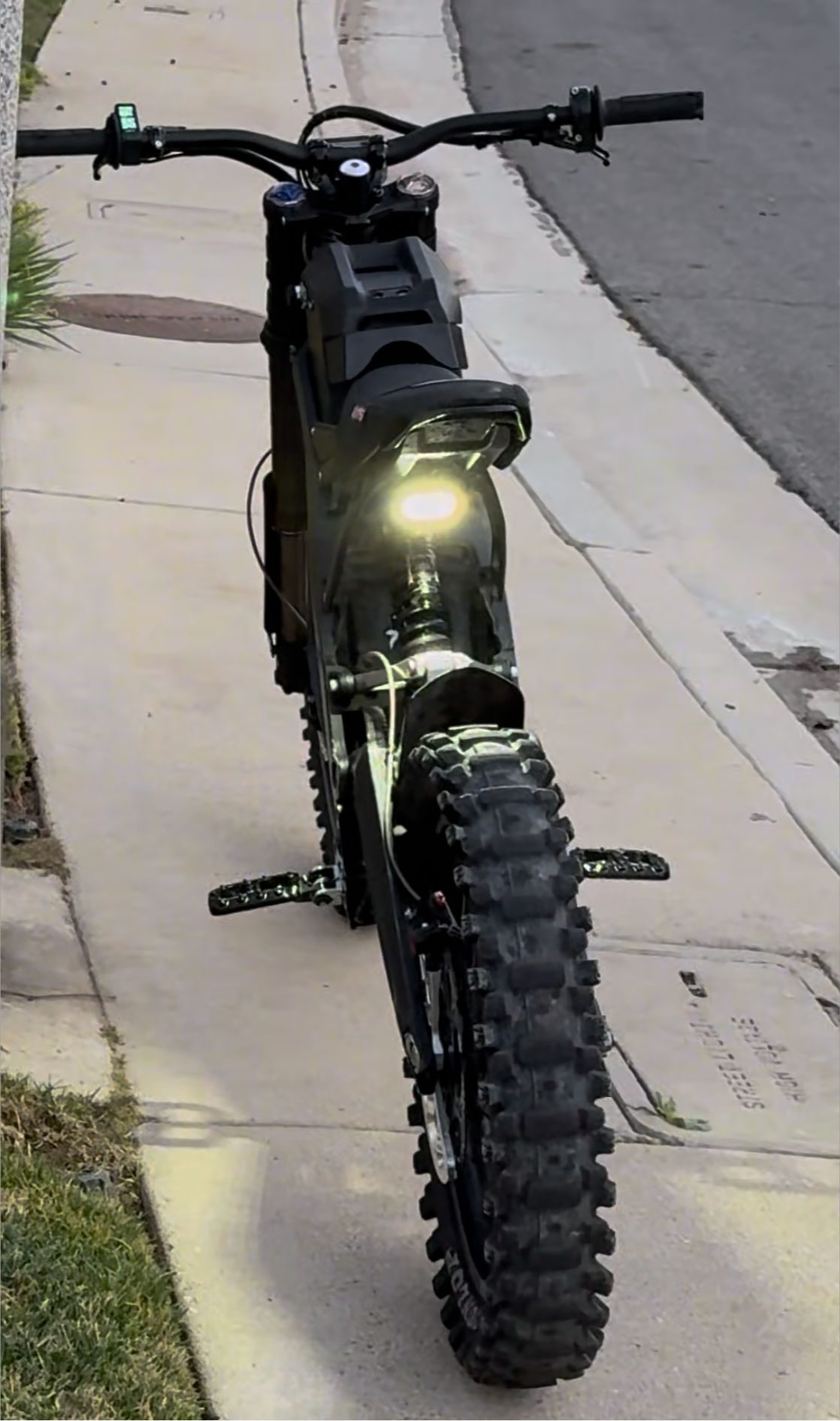 (SURRON) Riot CORE Light - Riot Racing