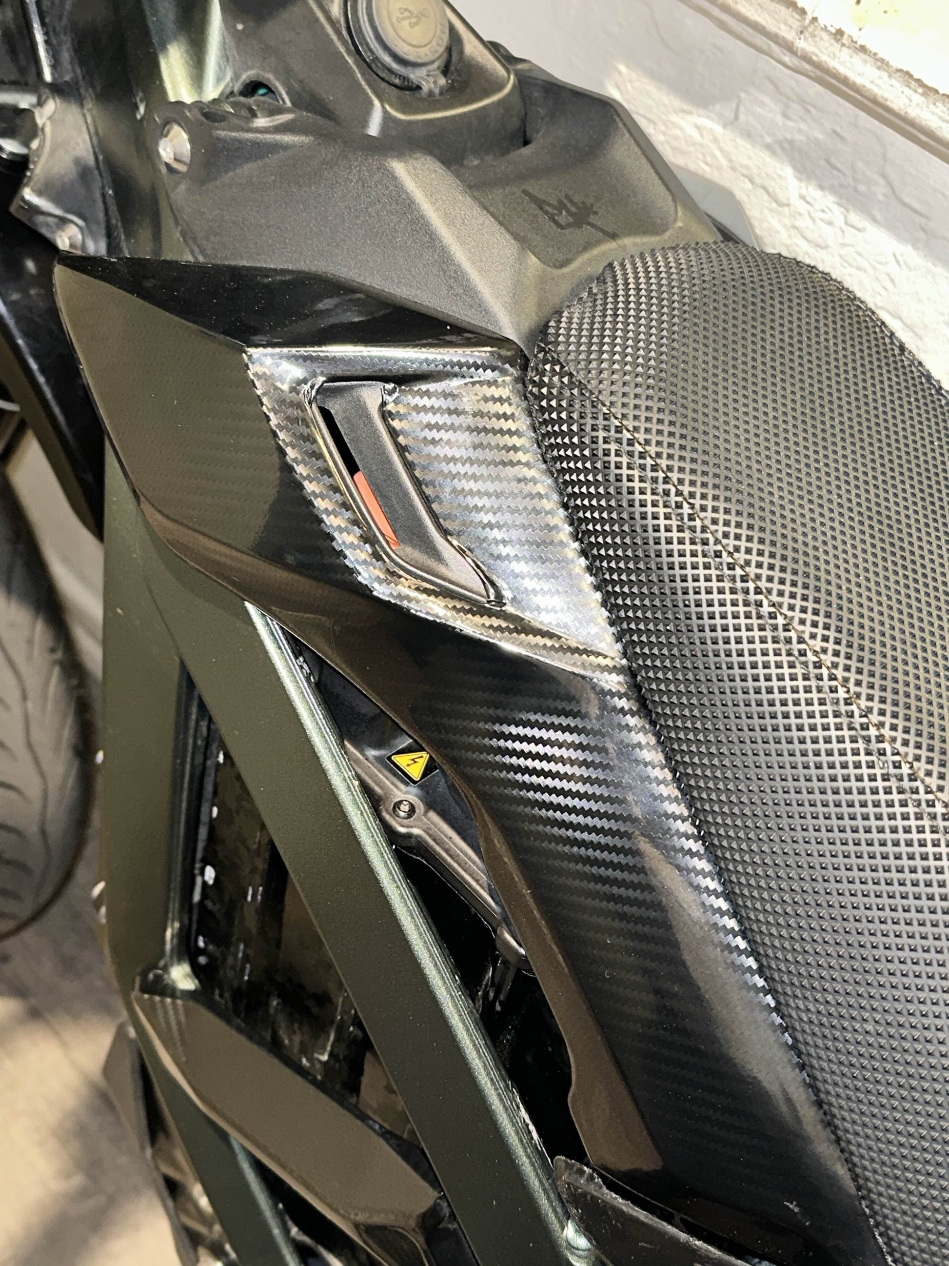Surron Ultra Bee Carbon Fiber Wrap Kit - Riot Racing